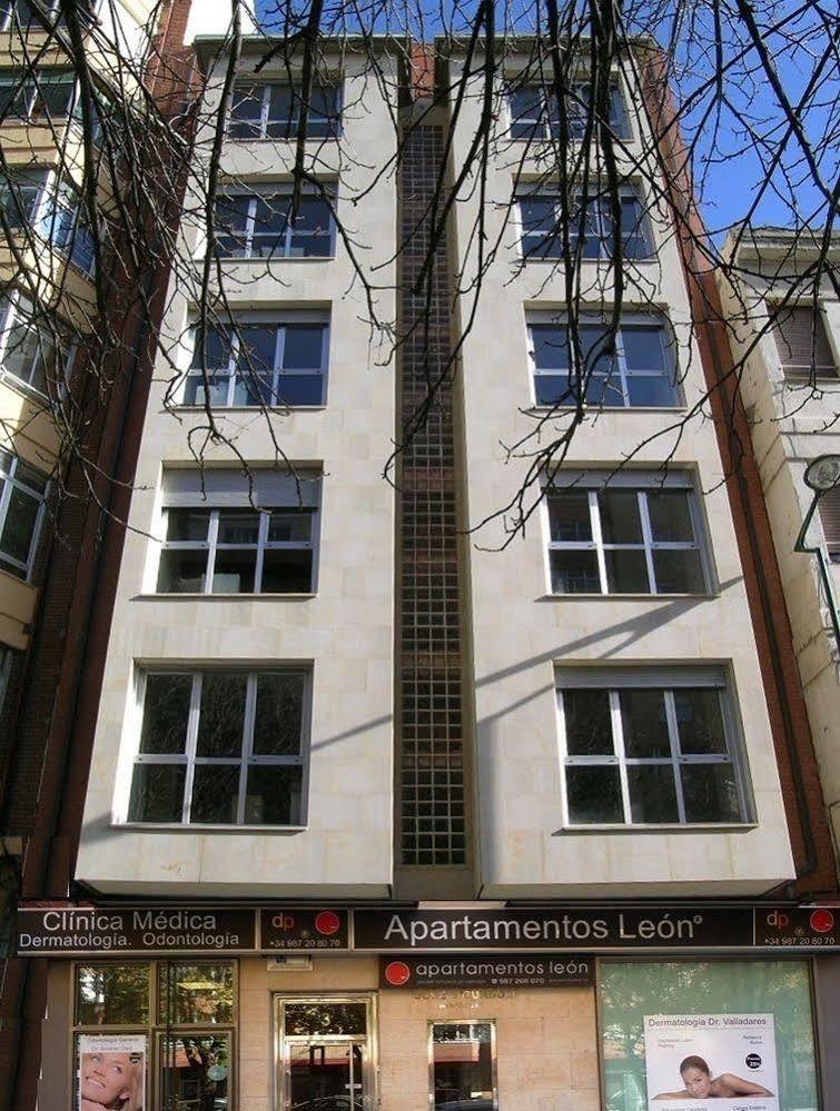 Apartamentos León Εξωτερικό φωτογραφία
